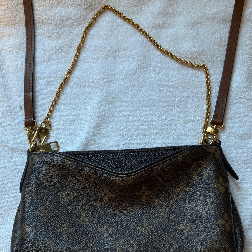 Louis Vuitton Monogram Canvas Crossbody Bag with Brown Leather and Gold Chain